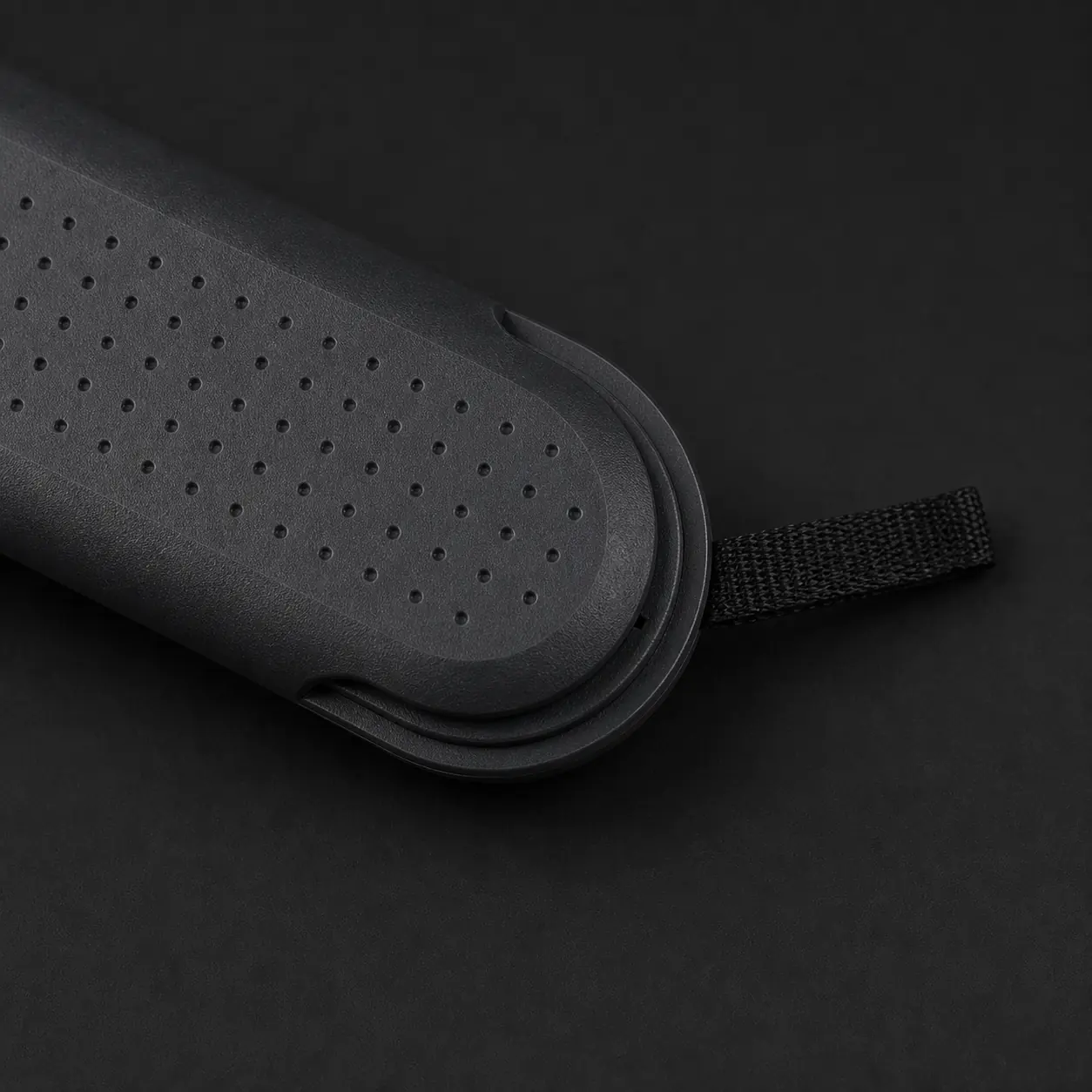 Fechado, fica totalmente protegido e não enrosca